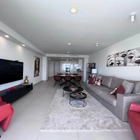 One Residences * Sitio de Calahonda